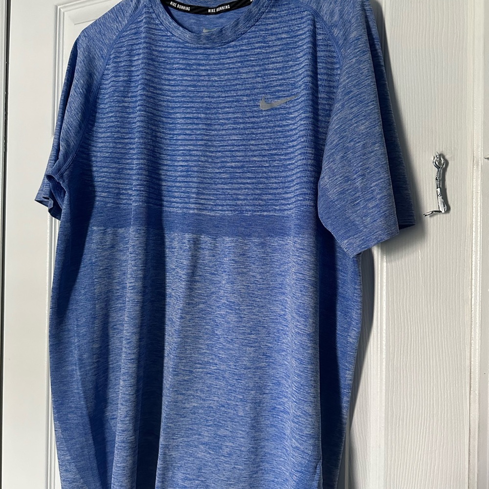 Nike women’s Heathered Blue Short Sleeve dry fit